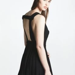 L'école Des Femmes Bow Backless Pleated Dress (Black) Bestsellers